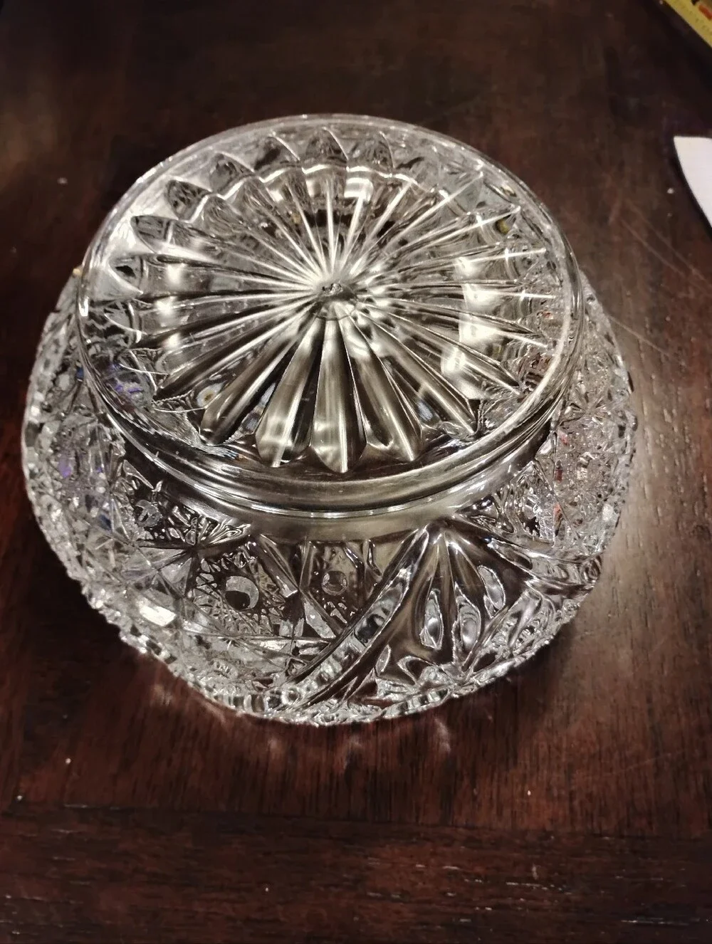 L.E.Smith Americian heritage pressed glass bowl